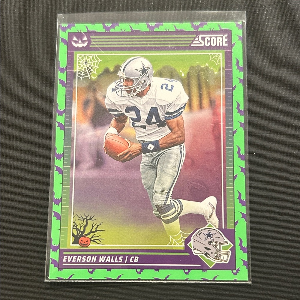 2024 Panini Score-A-Treat Green Bats #81 Everson Walls - Dallas Cowboys